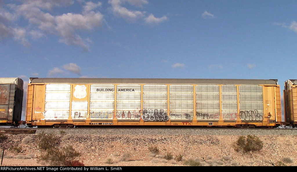 WB Manifest Frt at Erie NV W-MdTrnSlv  -133